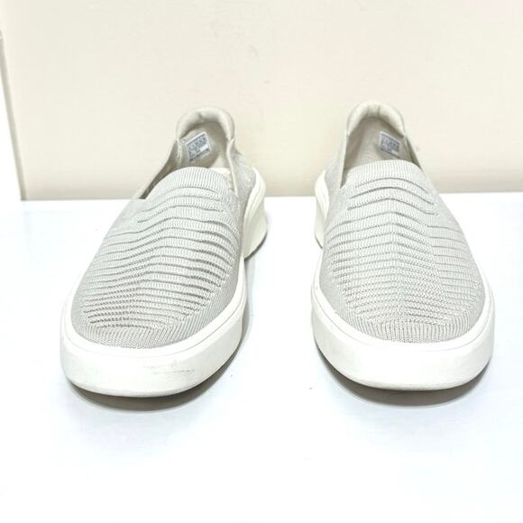 Skechers Women’s Court Break Heart Breaker Slip-On Shoes Size 9 Light Beige - Picture 3 of 10